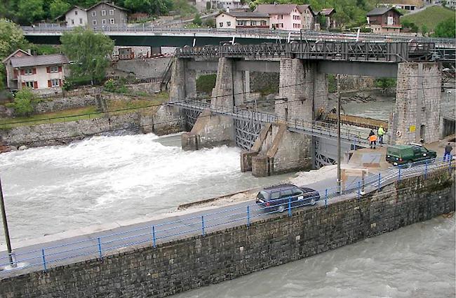 Eines von über 1800 Fischwanderhindernissen im Wallis: Die Wasserfassung in Susten.