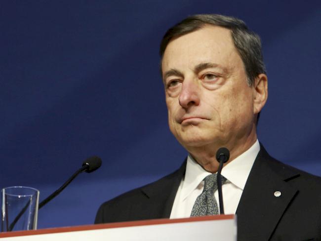 EZB-Chef Draghi will Kreditvergabe der Banken beflügeln( Archiv)