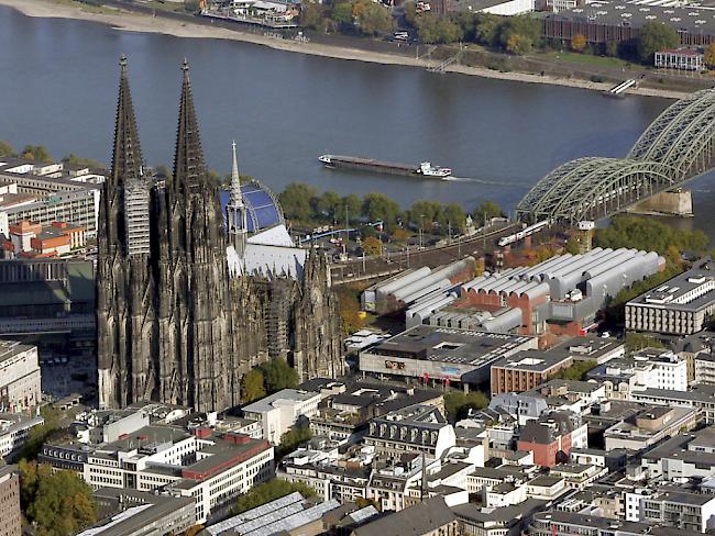 Luftaufnahme von Köln, wo am Mittwoch eine 20-Zentner-Bombe aus dem Zweiten Weltkrieg entschärft wurde. (Archiv)