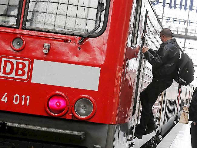 Die Streiks der Lokführer kommen die Deutsche Bahn teuer zu stehen (Symbolbild)